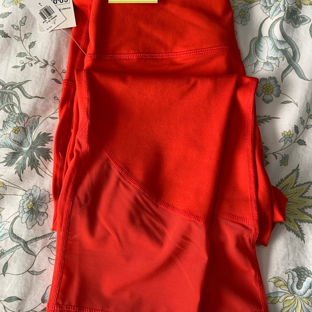 Old Navy Red Elevate Go-Dry Leggings